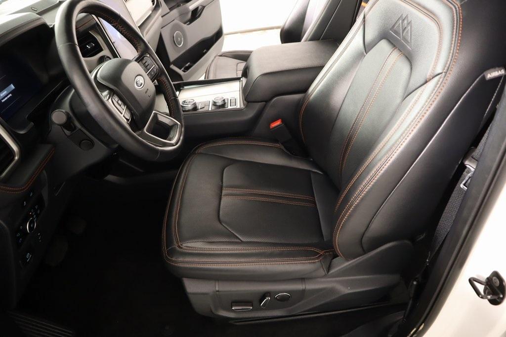 used 2024 Ford Expedition car, priced at $63,627