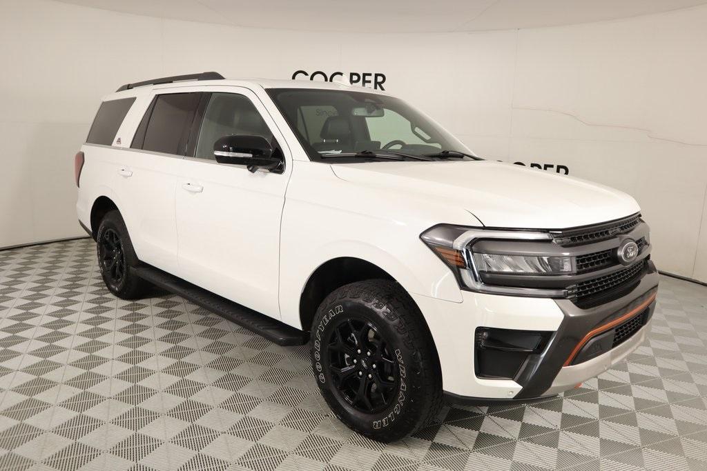 used 2024 Ford Expedition car, priced at $63,897