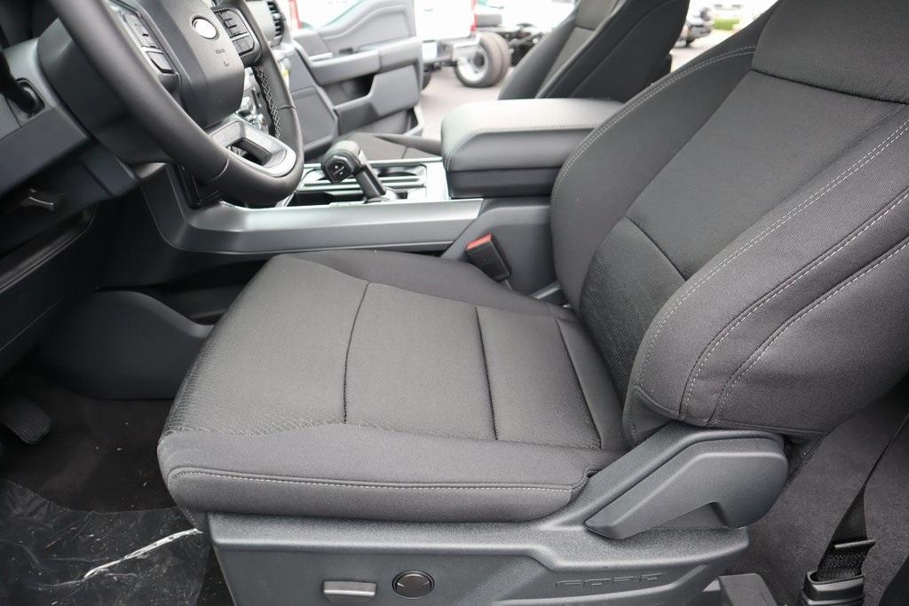 new 2025 Ford F-150 car, priced at $52,191