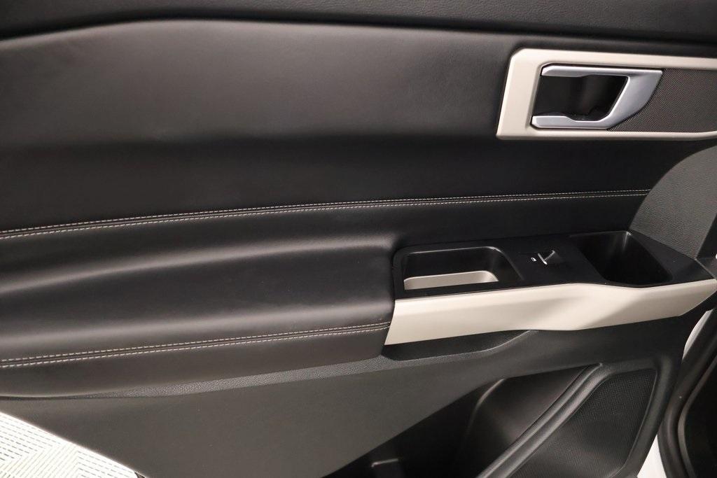 used 2024 Ford Explorer car, priced at $29,997