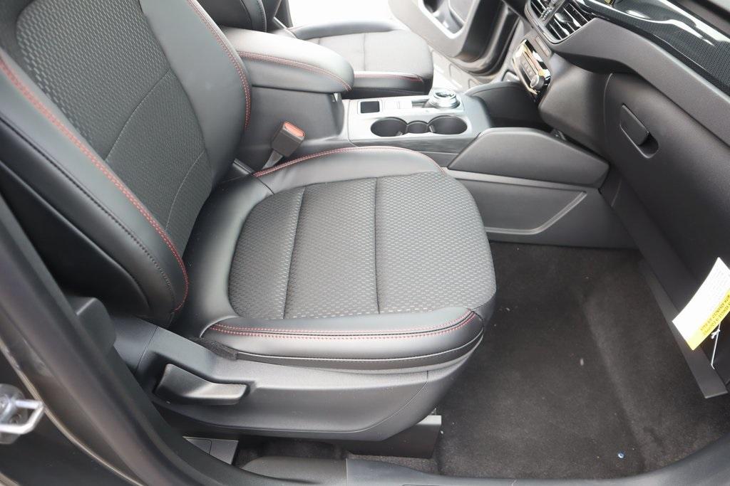 new 2025 Ford Escape car, priced at $26,725