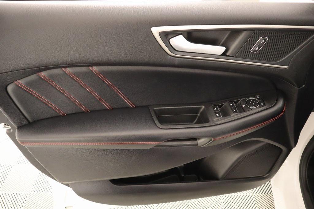used 2022 Ford Edge car, priced at $26,323
