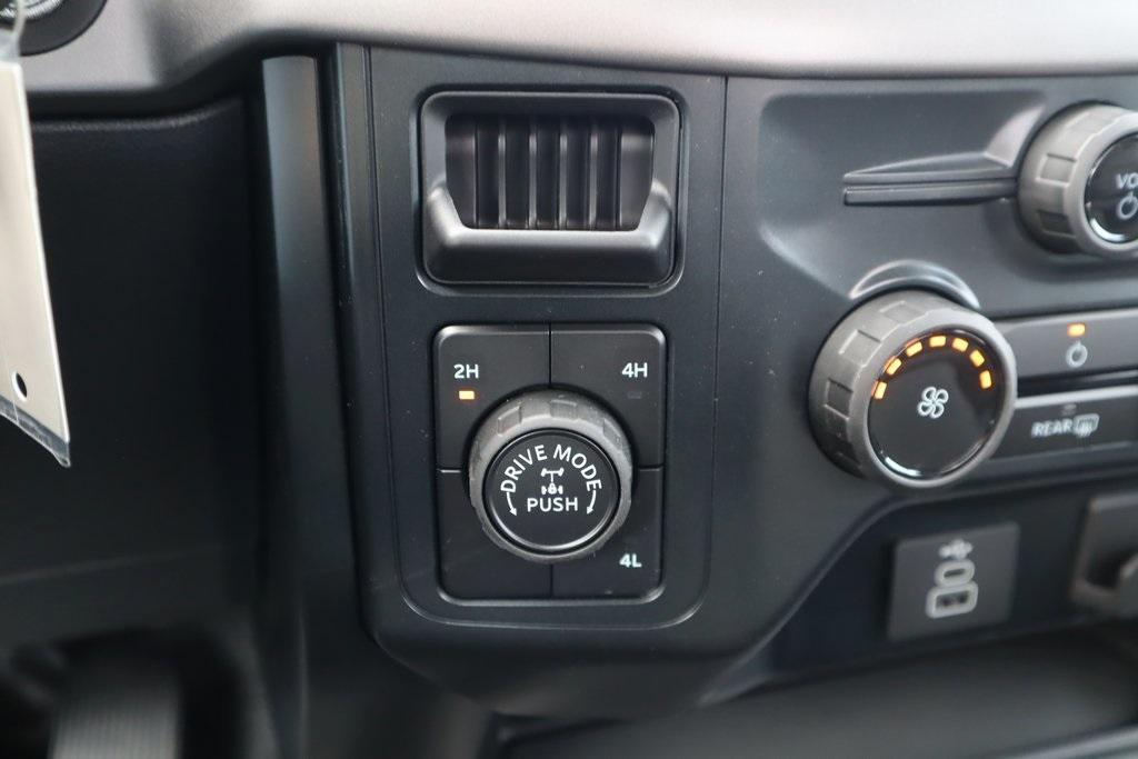 new 2025 Ford F-150 car, priced at $44,288