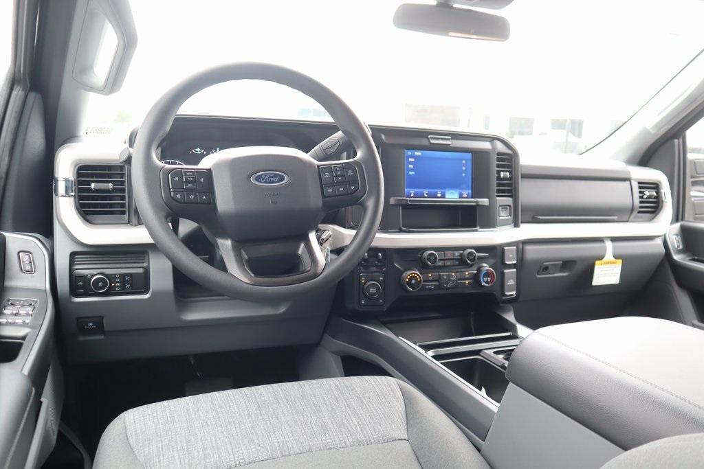 new 2025 Ford F-350 car, priced at $58,902