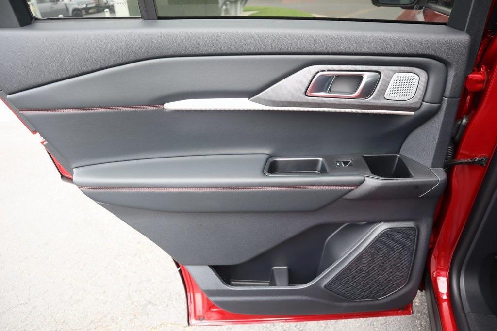 new 2025 Ford Explorer car, priced at $57,956