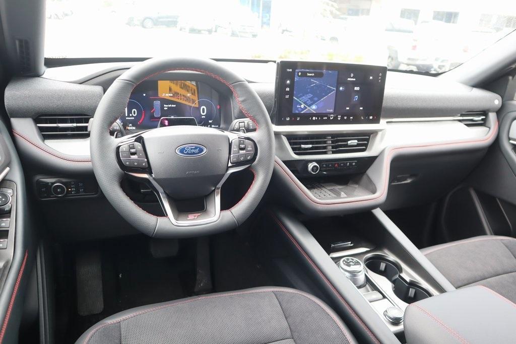 new 2025 Ford Explorer car, priced at $57,956