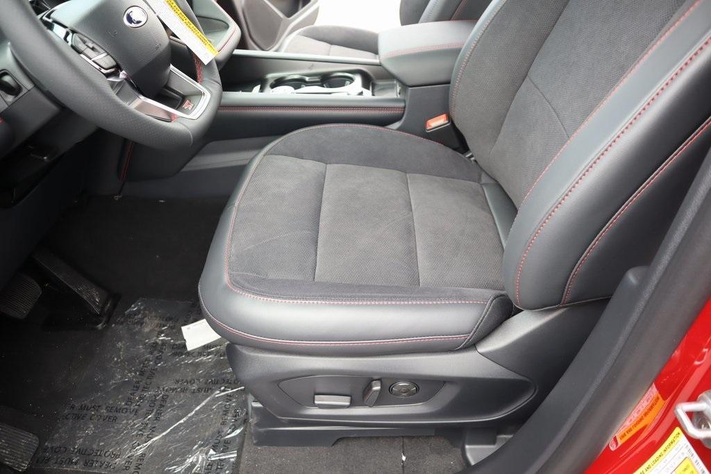 new 2025 Ford Explorer car, priced at $57,956