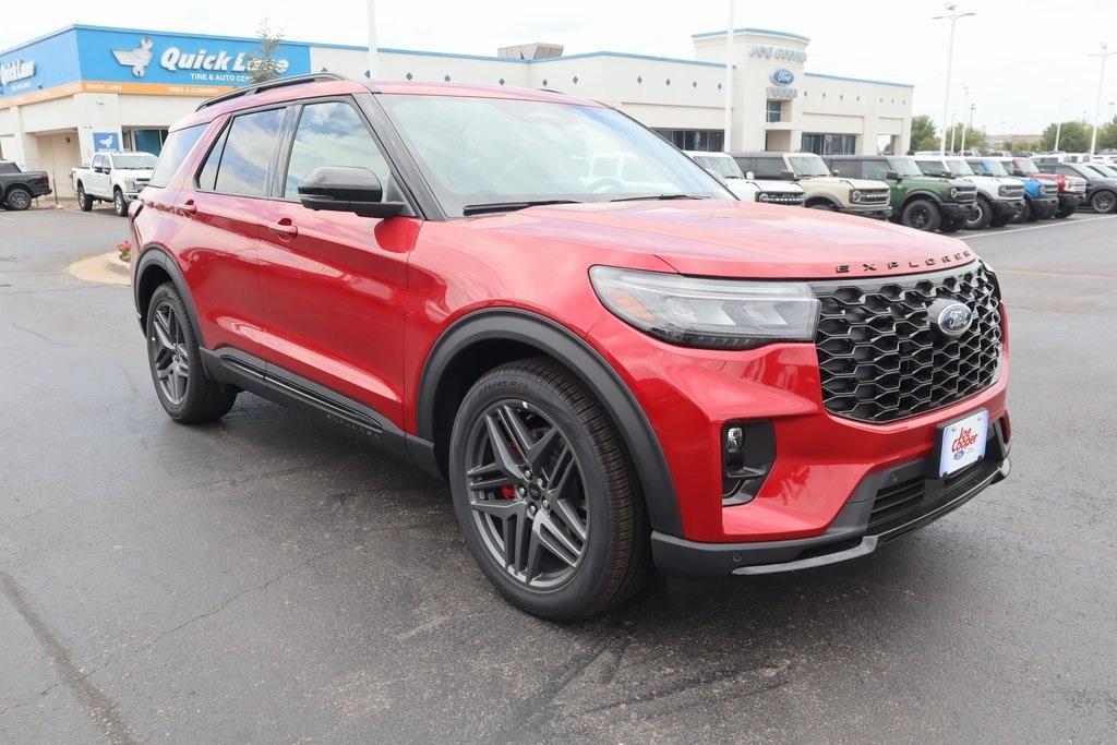 new 2025 Ford Explorer car, priced at $59,456