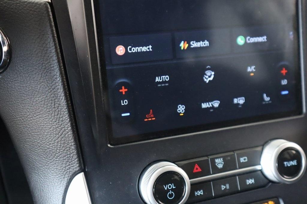 used 2023 Ford Edge car, priced at $24,997