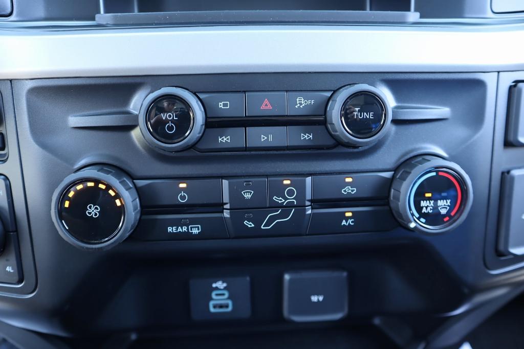 new 2025 Ford F-250 car, priced at $66,966