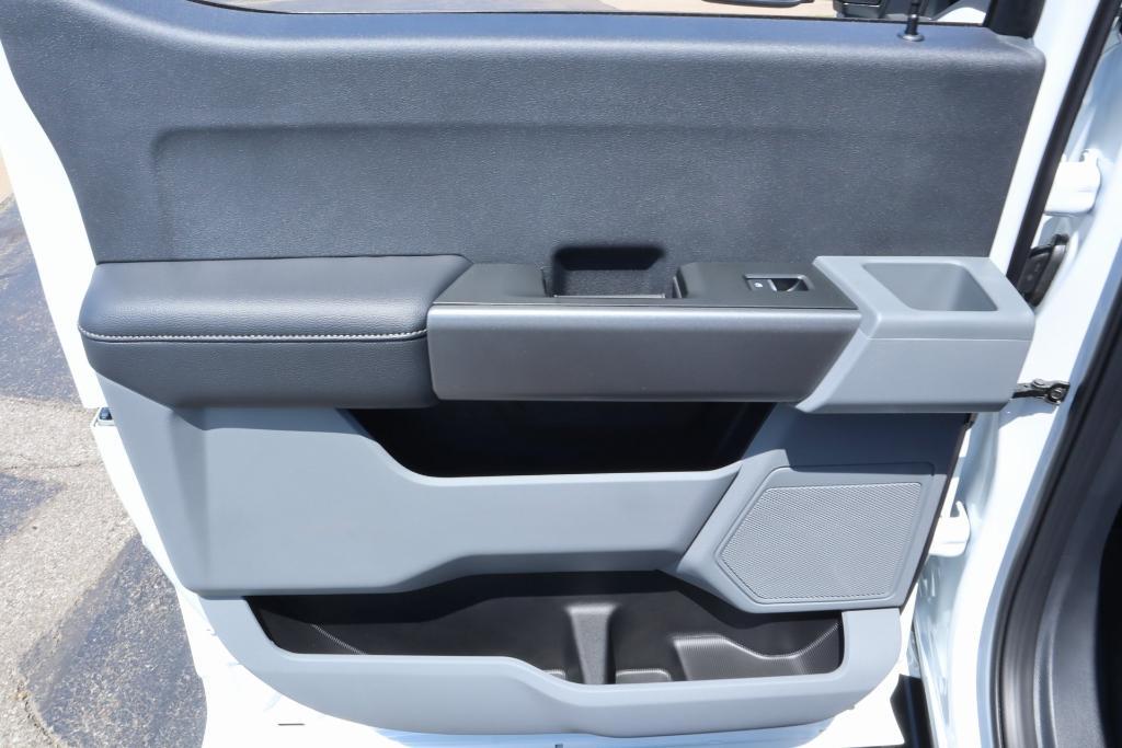 new 2025 Ford F-250 car, priced at $66,966