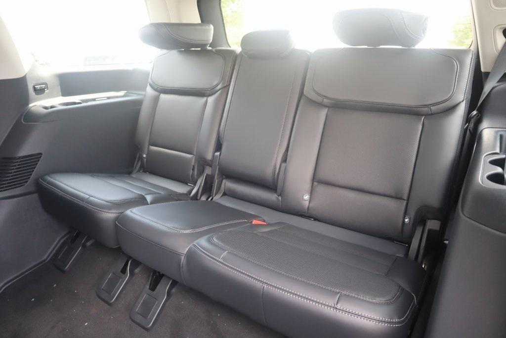 new 2025 Ford Expedition car, priced at $80,325