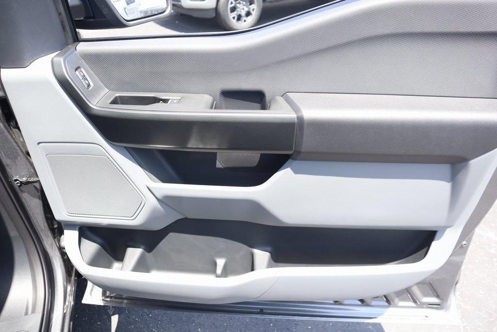 new 2025 Ford F-150 car, priced at $44,288