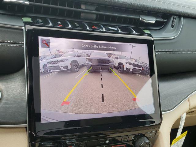 new 2025 Jeep Grand Cherokee car, priced at $46,995