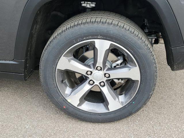 new 2025 Jeep Grand Cherokee car, priced at $46,995