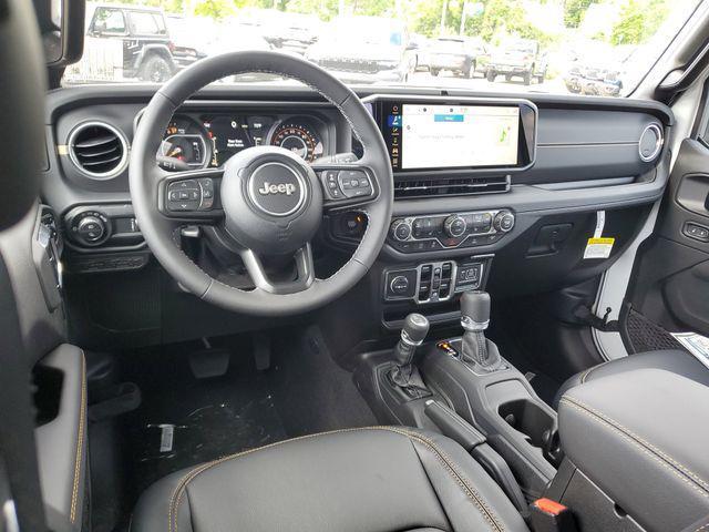 new 2025 Jeep Gladiator car, priced at $40,995