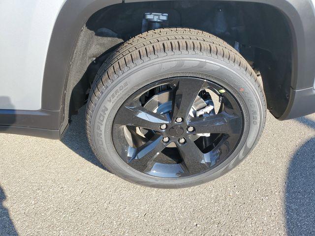 new 2025 Jeep Grand Cherokee car, priced at $45,995