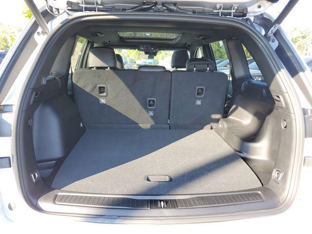 new 2025 Jeep Grand Cherokee car, priced at $45,995