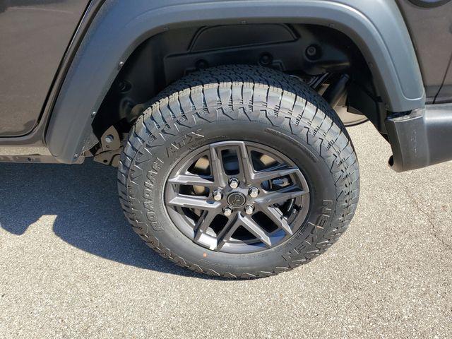 new 2025 Jeep Wrangler car, priced at $45,995