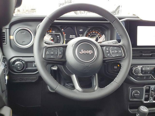 new 2025 Jeep Gladiator car, priced at $43,995