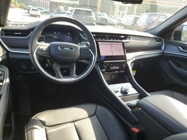 new 2025 Jeep Grand Cherokee car, priced at $50,495
