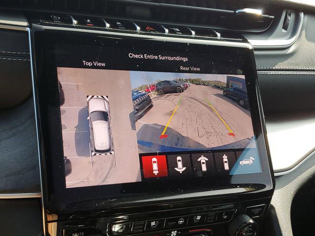 new 2025 Jeep Grand Cherokee car, priced at $49,995