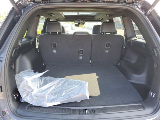 new 2025 Jeep Grand Cherokee car, priced at $49,995