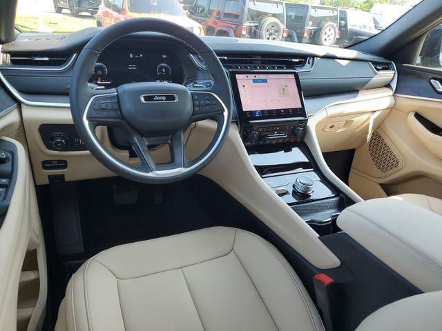new 2025 Jeep Grand Cherokee L car, priced at $43,995