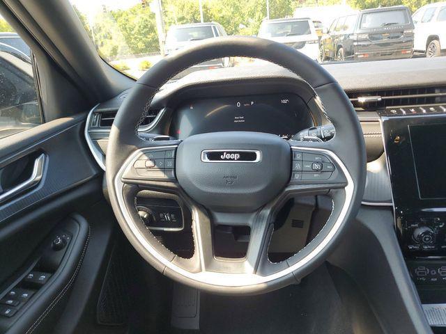 new 2024 Jeep Grand Cherokee L car, priced at $40,995