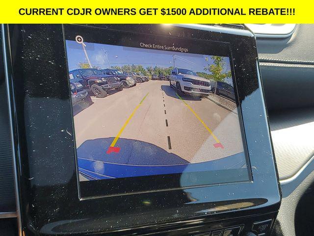 new 2025 Jeep Grand Cherokee car, priced at $37,995