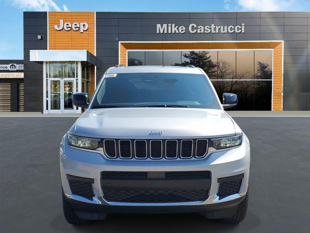 new 2025 Jeep Grand Cherokee L car, priced at $42,111