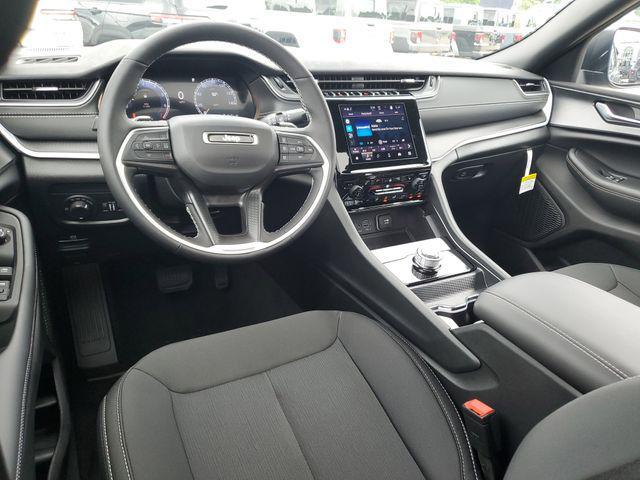new 2025 Jeep Grand Cherokee L car, priced at $40,995