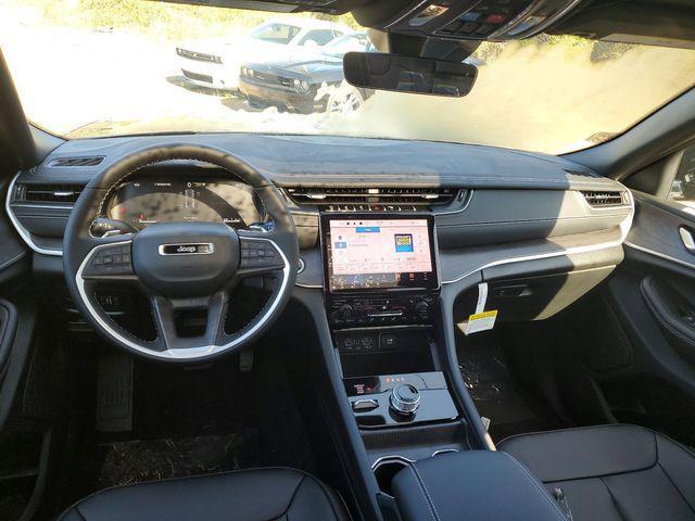 new 2025 Jeep Grand Cherokee car, priced at $44,911