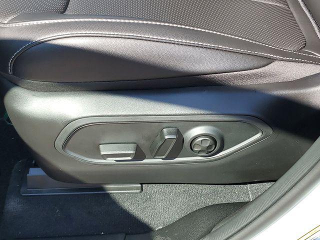 new 2025 Jeep Grand Cherokee car, priced at $48,995