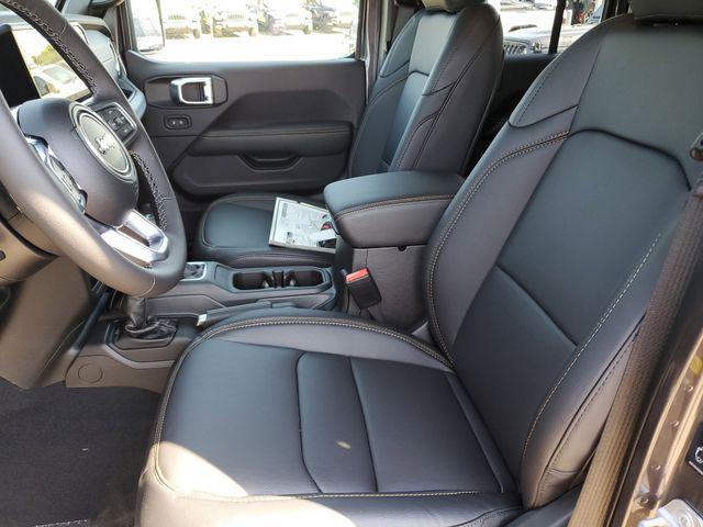 new 2025 Jeep Wrangler car, priced at $51,495