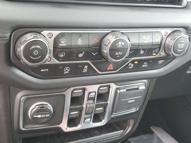 new 2025 Jeep Gladiator car, priced at $45,995