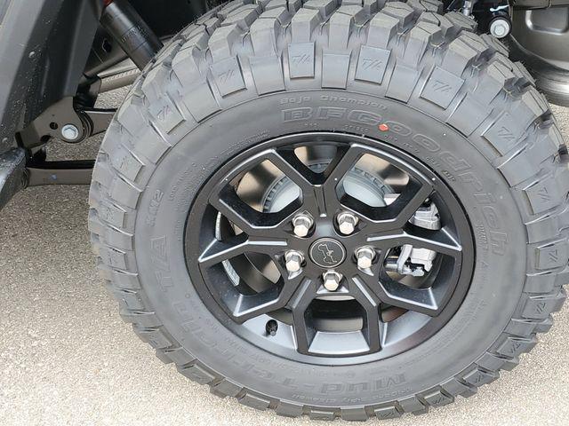 new 2025 Jeep Gladiator car, priced at $45,995