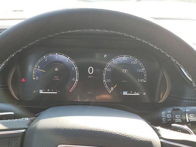 new 2025 Jeep Grand Cherokee car, priced at $48,995