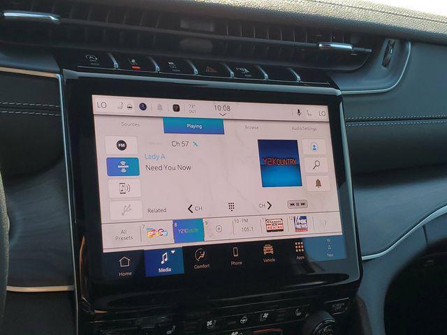 new 2025 Jeep Grand Cherokee car, priced at $48,995