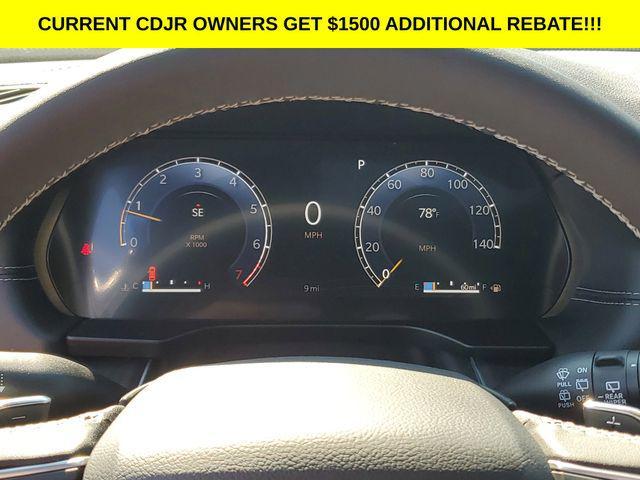 new 2025 Jeep Grand Cherokee car, priced at $40,111