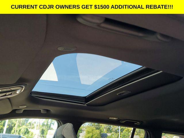 new 2025 Jeep Grand Cherokee car, priced at $40,111