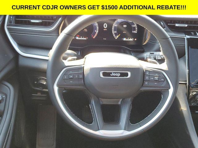 new 2025 Jeep Grand Cherokee car, priced at $40,111