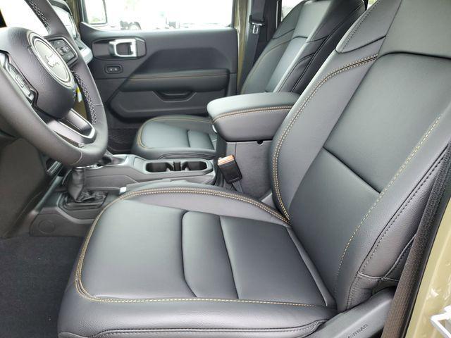 new 2025 Jeep Gladiator car, priced at $44,995