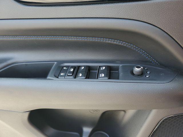 new 2025 Jeep Compass car, priced at $29,995