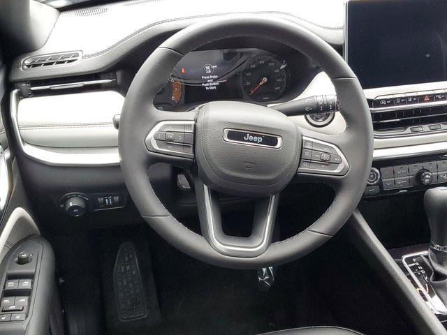 new 2025 Jeep Compass car, priced at $31,995