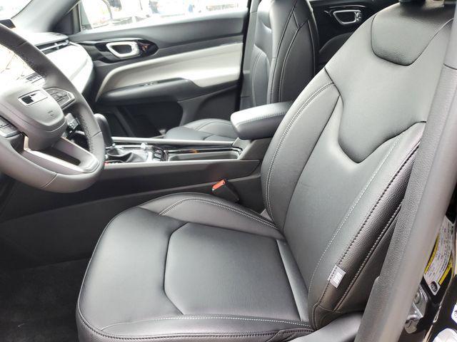 new 2025 Jeep Compass car, priced at $31,995