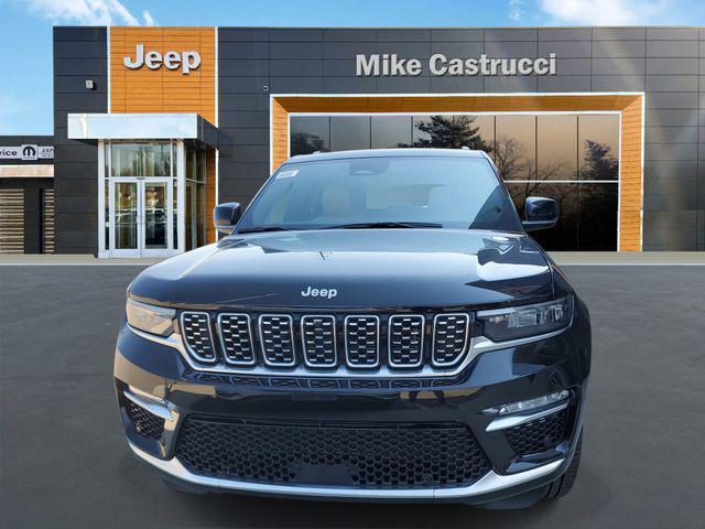 new 2025 Jeep Grand Cherokee car, priced at $52,495