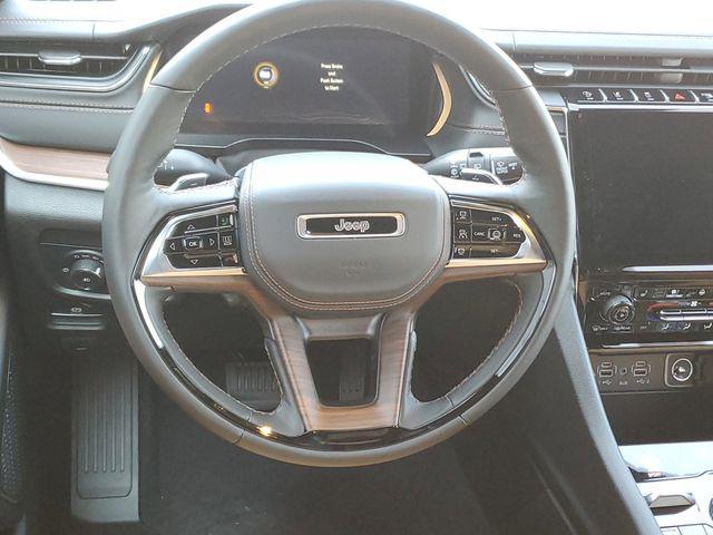 new 2025 Jeep Grand Cherokee car, priced at $52,495