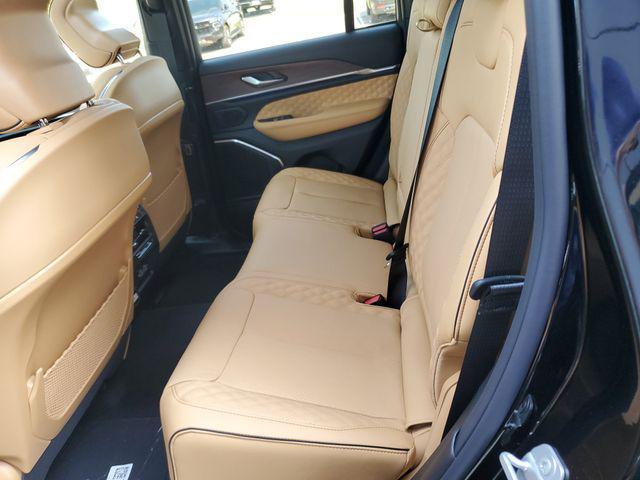 new 2025 Jeep Grand Cherokee car, priced at $52,495