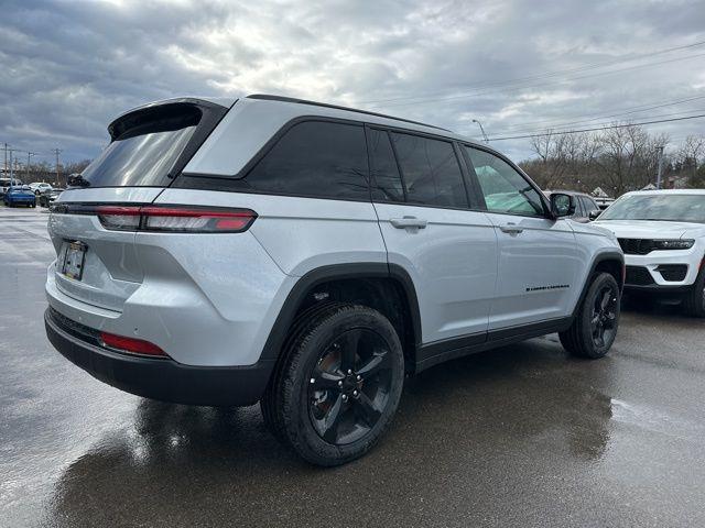 new 2025 Jeep Grand Cherokee car, priced at $42,495